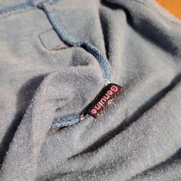 Volcolm T-Shirt  - Picture 7 of 7